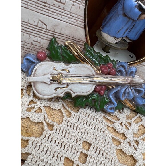 Vintage ‘87 GARRY SHARPE Silent Night Musical Figurine Christmas Music Box RARE - Picture 4 of 9